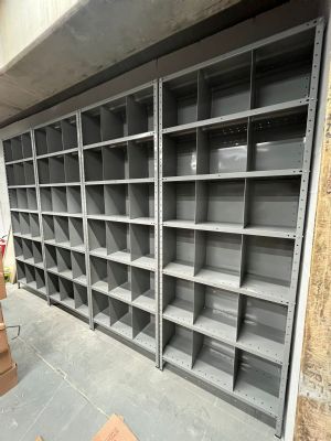 Estante com Divisores