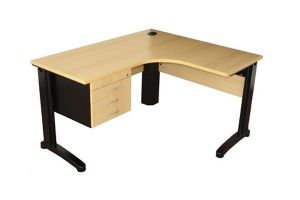 Mesa delta com 3 gavetas fixa